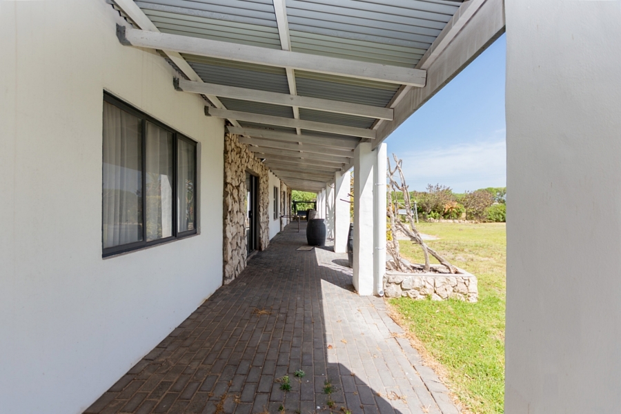 9 Bedroom Property for Sale in Long Acres Country Estate Western Cape